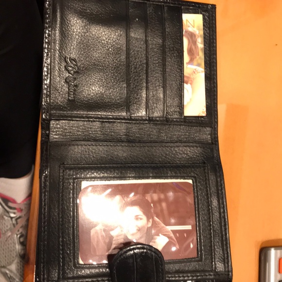 Wallet on a string - Picture 3 of 3